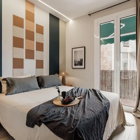 Davut - 3 Bedrooms And Office In Eixample Esquerra