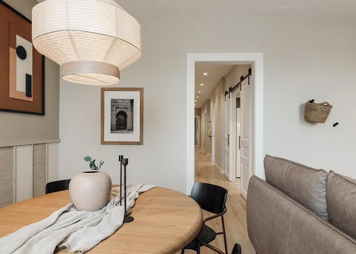 Davut - 3 Bedrooms And Office In Eixample Esquerra Apartment